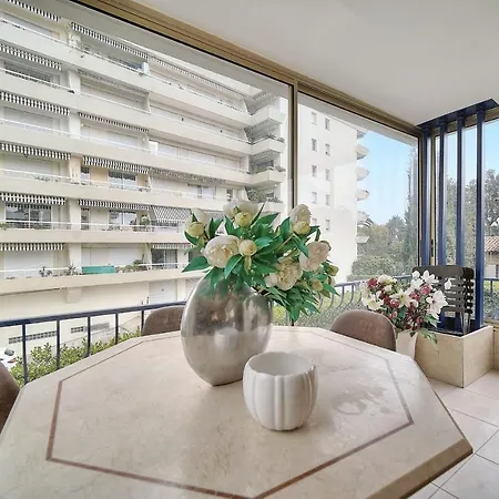 Immogroom - 2 Bedroom - Air Conditioning - Wifi - Terrace - Common Parking * Cannes